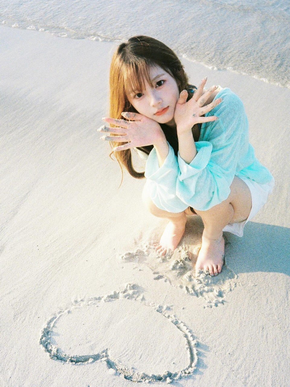 上海包养大学生与北京包养主播的都市隐秘生活对比