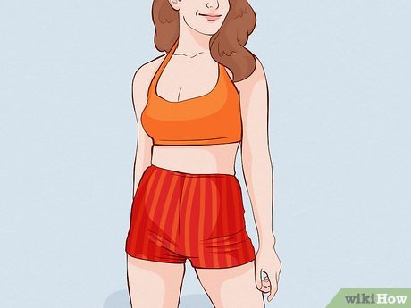 Try this fun and practical look if your second date is at the beach.