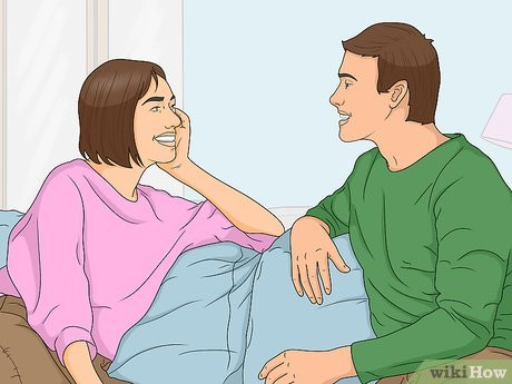 Step 3 Tell your boyfriend what you love about him so he feels special.