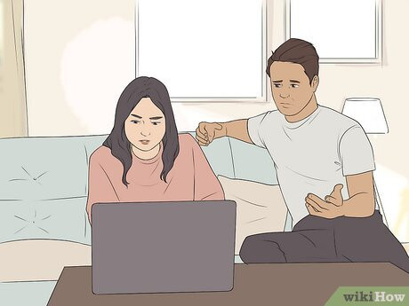 Step 4 She never makes plans to spend quality time with you.